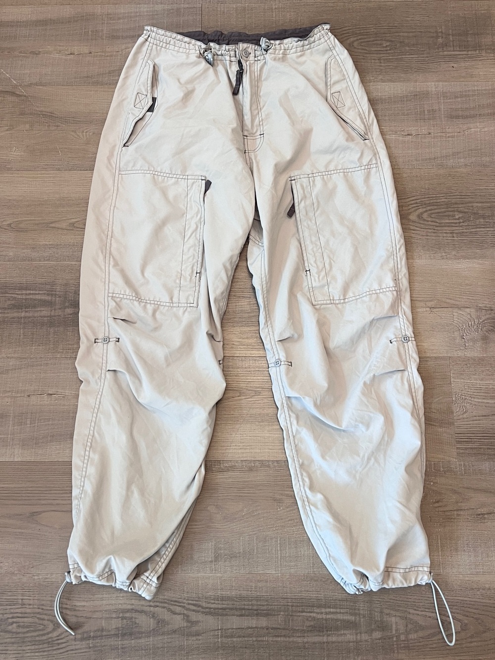 Vtg. Y2K Gap Paratrooper Cargo Pants w/ adjustable ankles